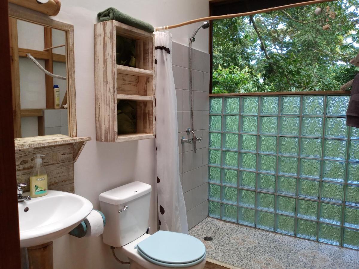 Jungle Paunch Villa Bocas Town Exterior photo