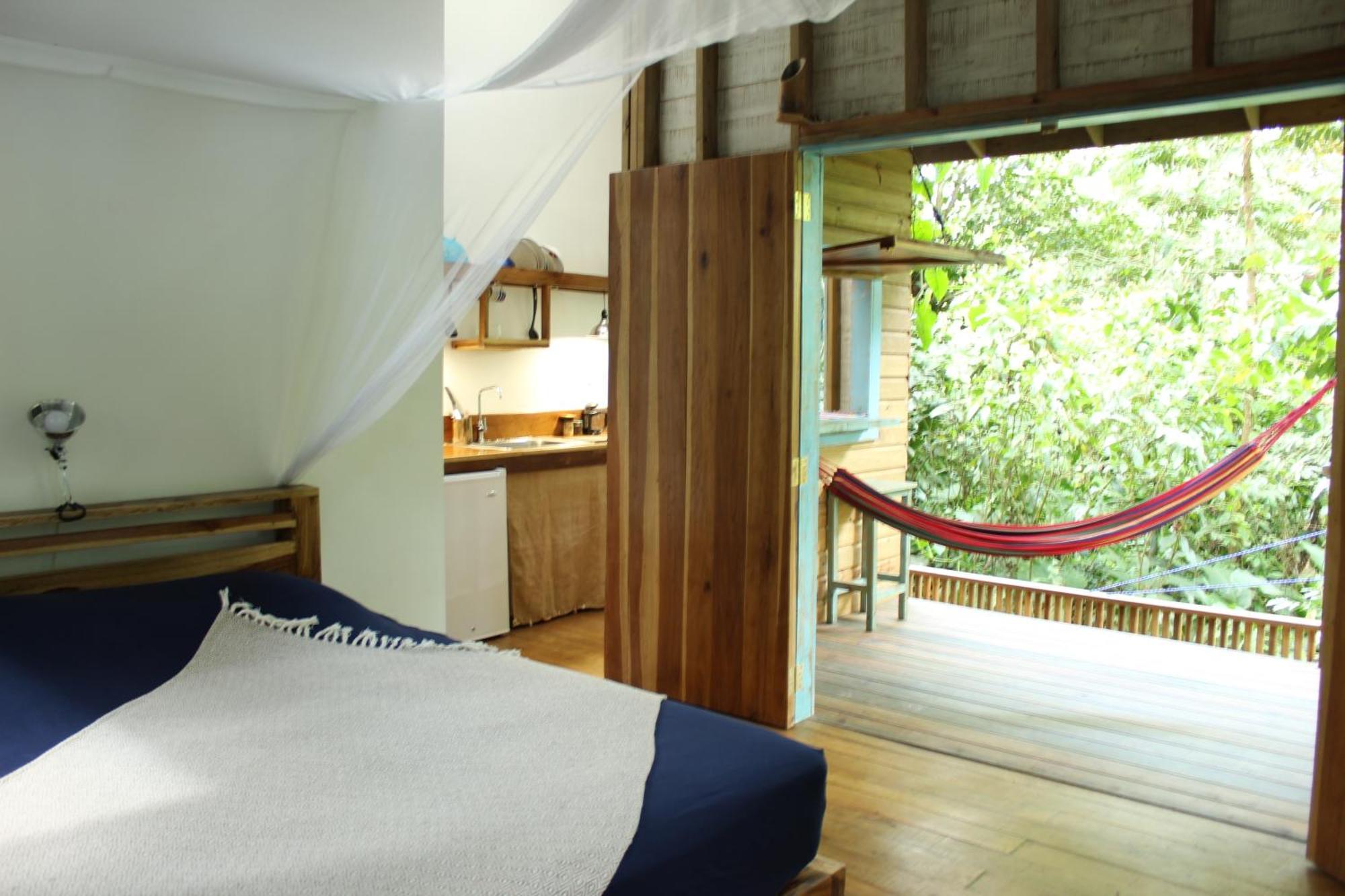 Jungle Paunch Villa Bocas Town Exterior photo