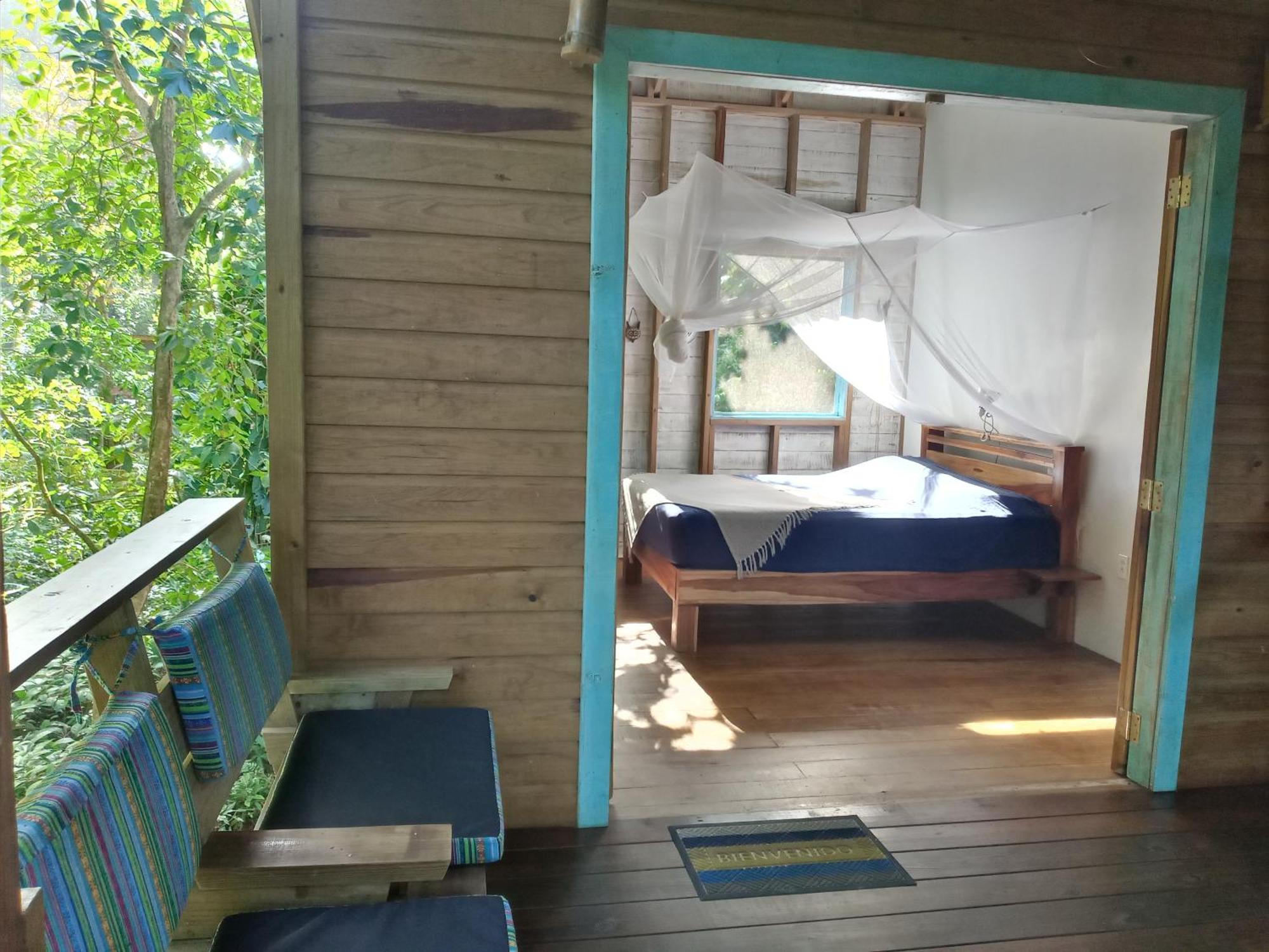 Jungle Paunch Villa Bocas Town Exterior photo